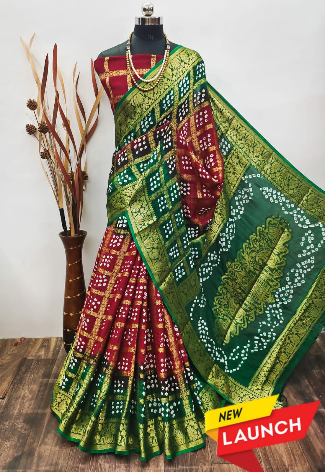 Hevy Chex  Bandhani Gharchola Saree