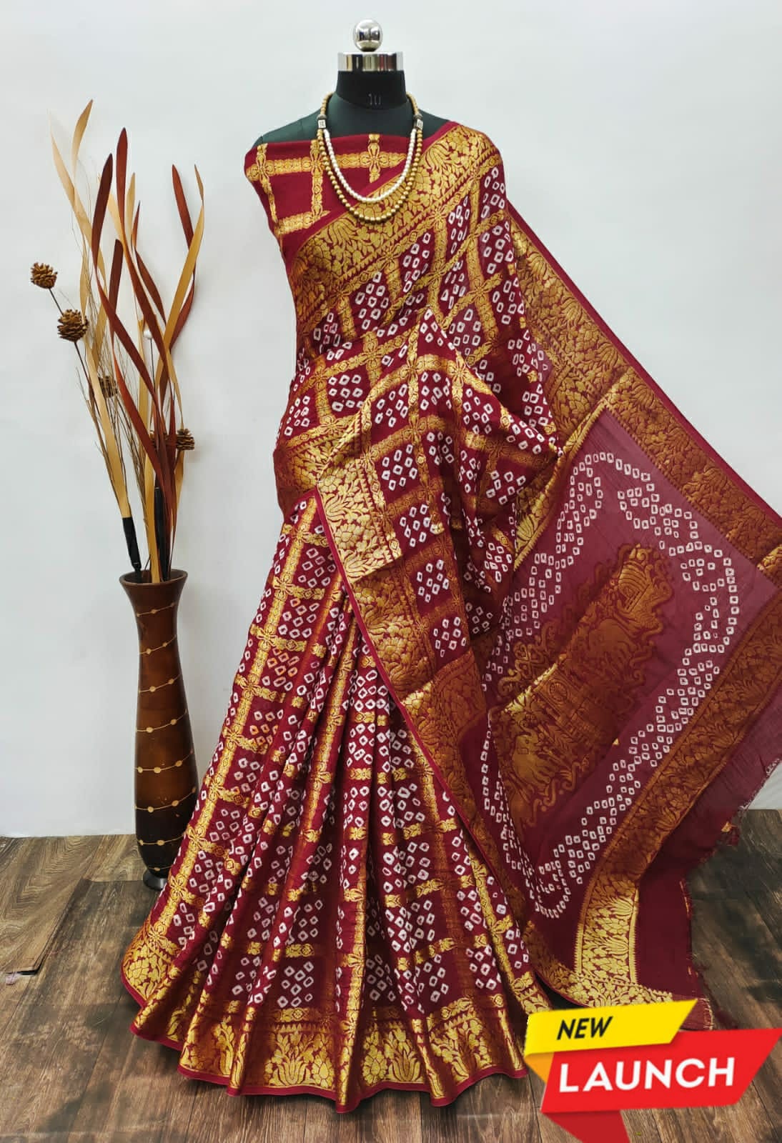 Hevy Chex  Bandhani Gharchola Saree