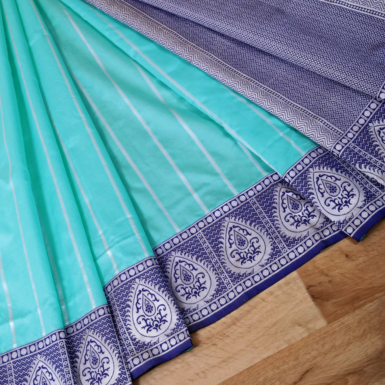 Cyen  Soft Lichi Silk Cloth  Saree