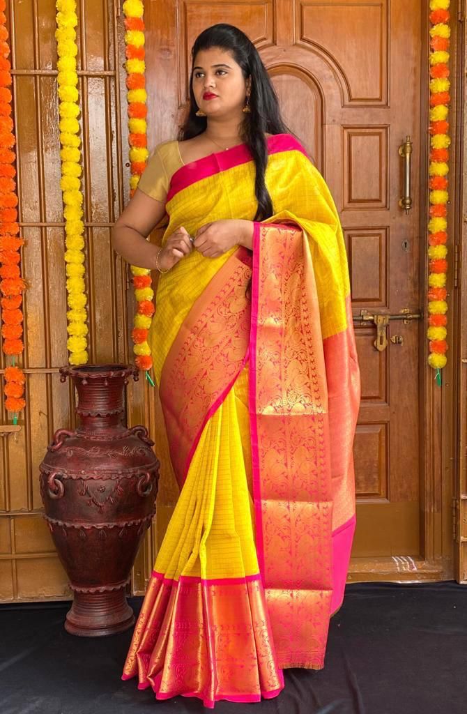 Beautful Soft Lichi Silk  Saree