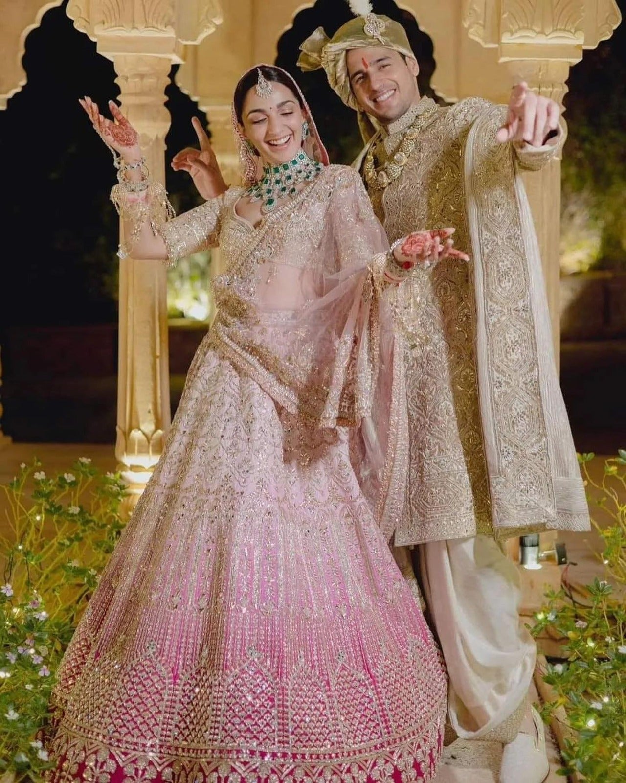 Confused How To Drape 'Double Dupatta'? Check Out 6 Unique 'Dupatta'  Draping Styles By Real Brides