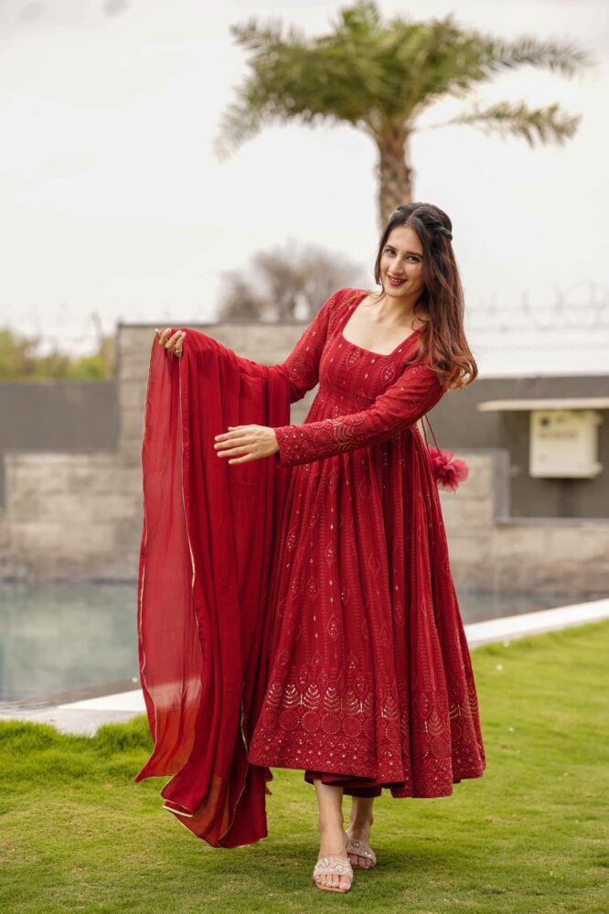 Red Anarkali Suit Design. | Frock for women, Anarkali dress pattern,  Stylish dresses for girls