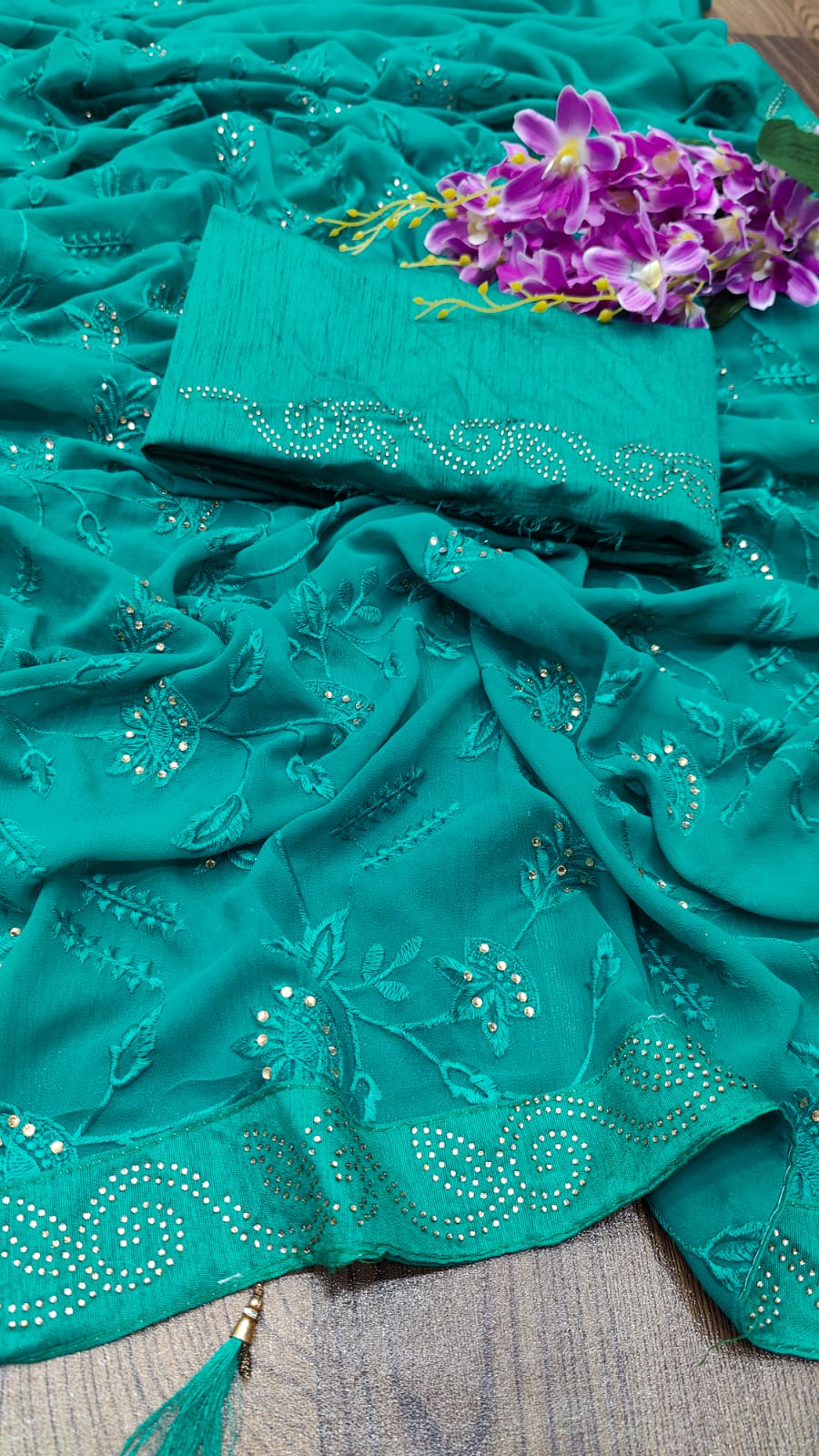 Soft Georgette Fabric Along With Designer Thread  Work saree