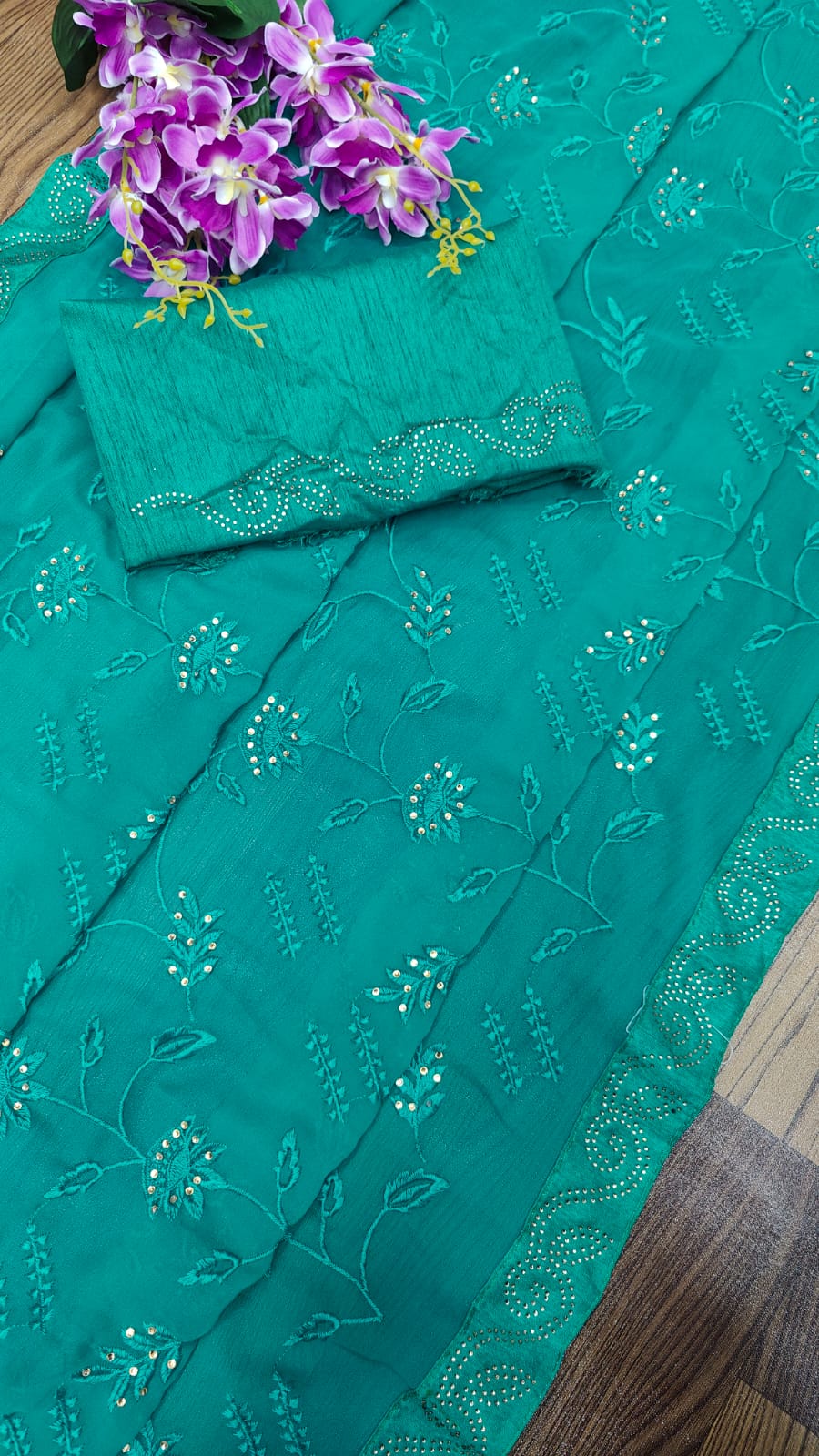 Soft Georgette Fabric Along With Designer Thread  Work saree