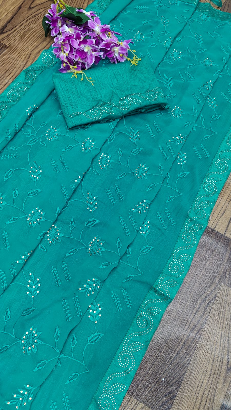 Soft Georgette Fabric Along With Designer Thread  Work saree